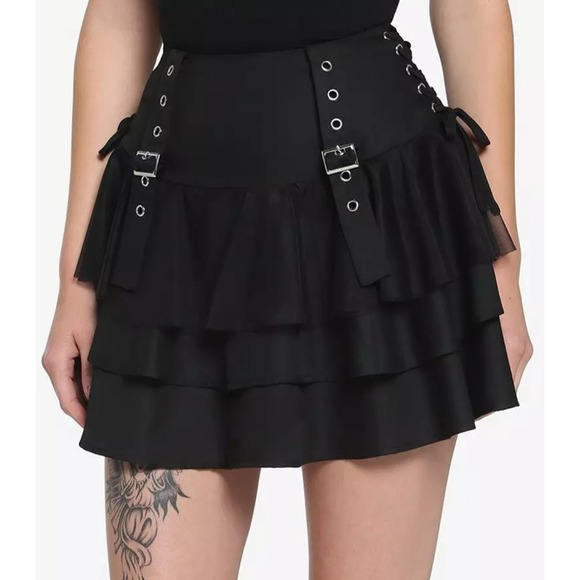 Hot Topic Black Ruffle Tiered Mini Skirt Buckle Detail Emo Goth Punk XL - Picture 1 of 7